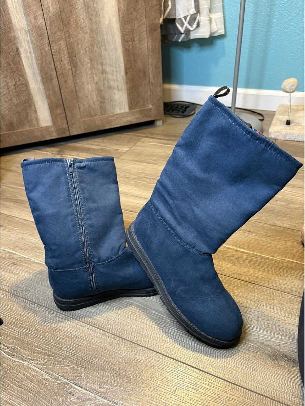 Muk Luks Women's Boots Size 7 Faux Suede Blue Plaid Calf